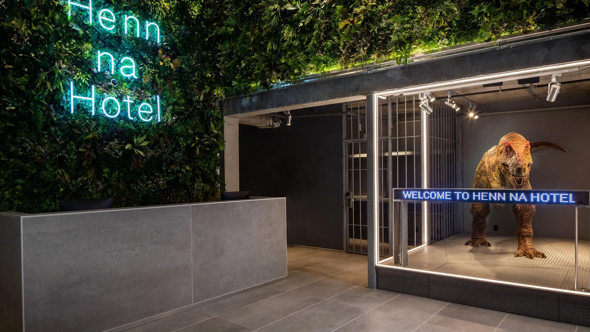 6 Family-Friendly Hotels in Midtown Manhattan That Deliver