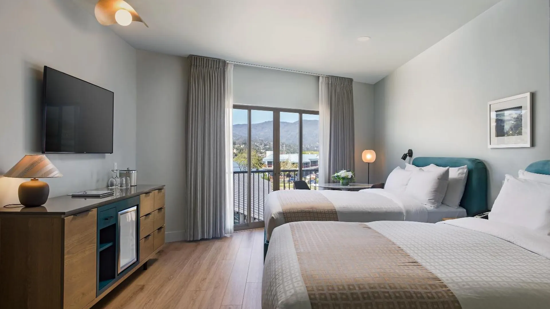 8 Exceptional Design Hotels Near Golden Gate Bridge Worth Booking