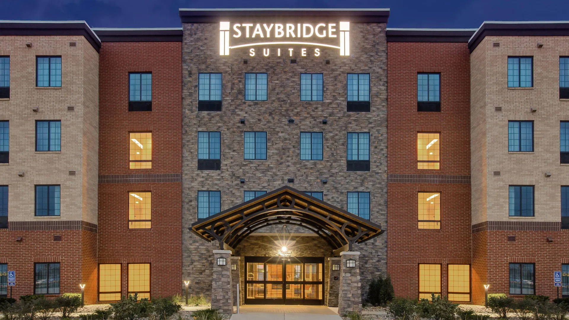 Staying in the Midwest: 11 Staybridge Suites Hotels Compared