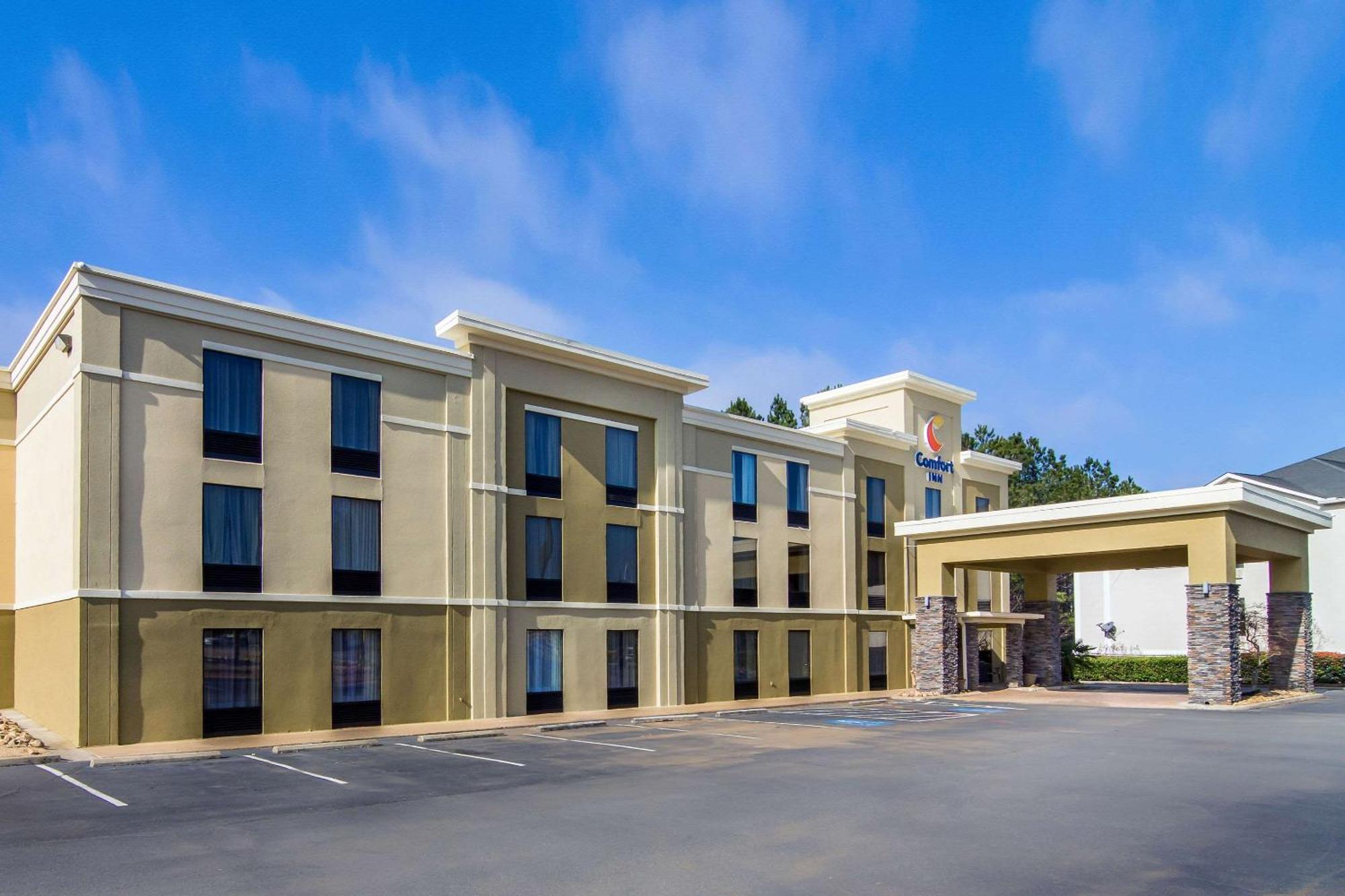 Staying Near Shiloh Square: 5 Business Hotels Compared
