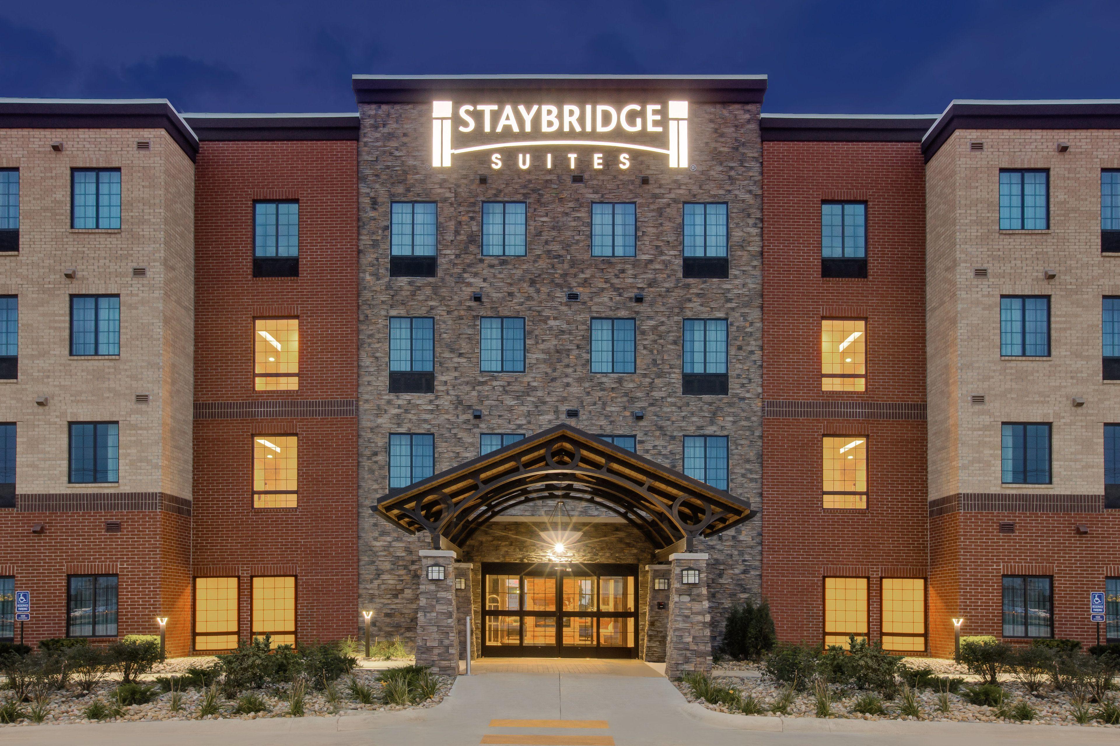 Staying in the Midwest: 11 Staybridge Suites Hotels Compared